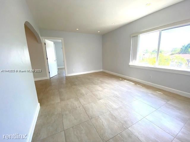 Foto del edificio - 2 br, 1 bath House - 3433 SW 16th St  1 Bath