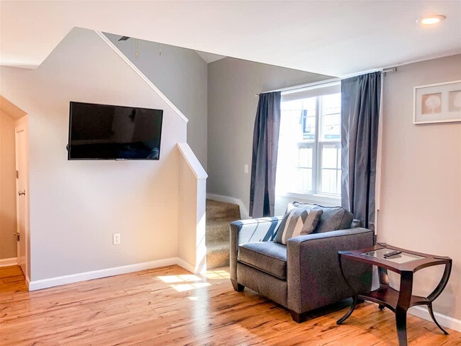 Foto del edificio - 5218 Beach Dr