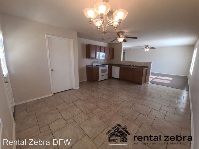 Foto del edificio - 4 br, 2 bath House - 12200 Shine Ave