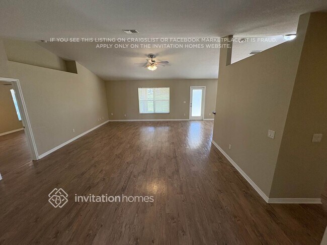 Building Photo - 25516 Tevesine Ct