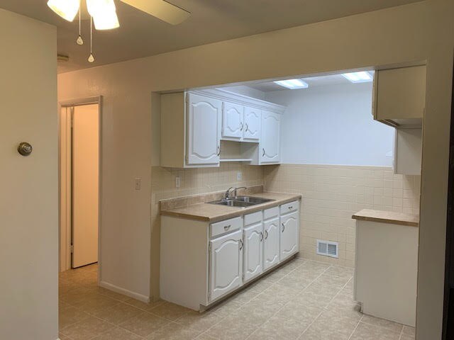 Building Photo - 156 Lynwood Manor
