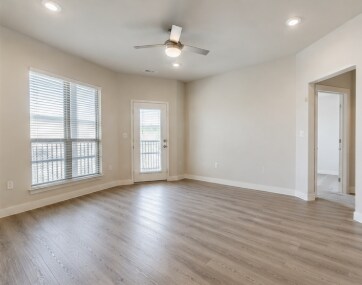 Foto del edificio - 3300 Montrose Blvd