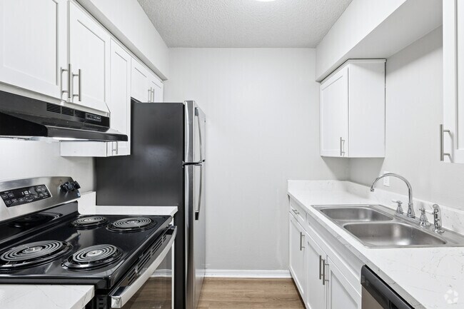 Apartamento Premium de 2 habitaciones y 1 baño - 852 pies cuadrados - Cocina - Bricktown Apartments