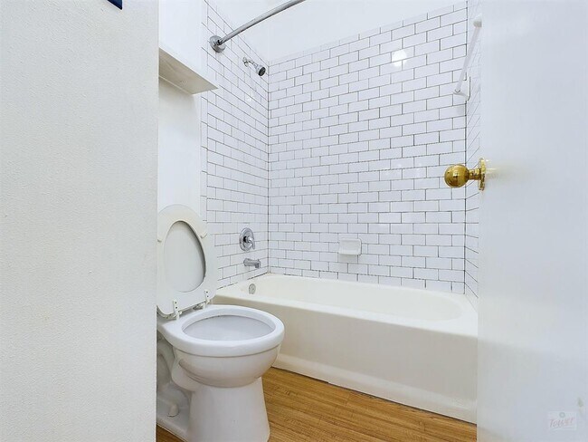 Foto del edificio - 2210 Pearl St