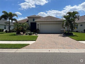 Building Photo - 12116 Goldenrod Ave
