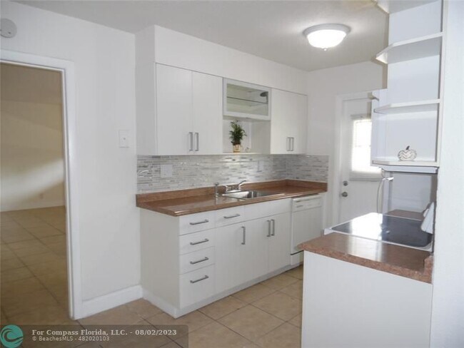 Building Photo - 881 SW 74th Terrace