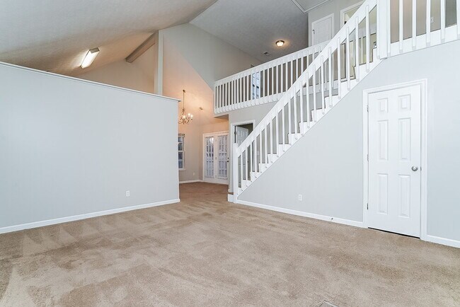 Foto del edificio - 4033 Pepperwood Dr