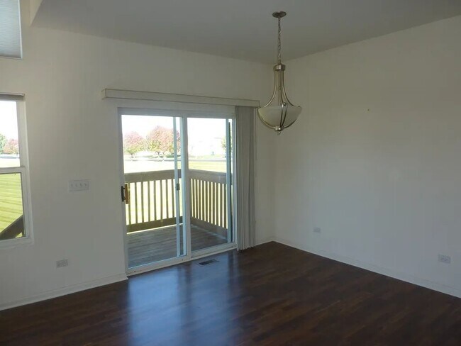 Foto del edificio - 1040 Montego Bay Ct