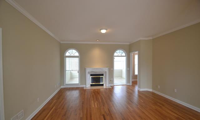 Building Photo - 2196 Woodbriar Dr
