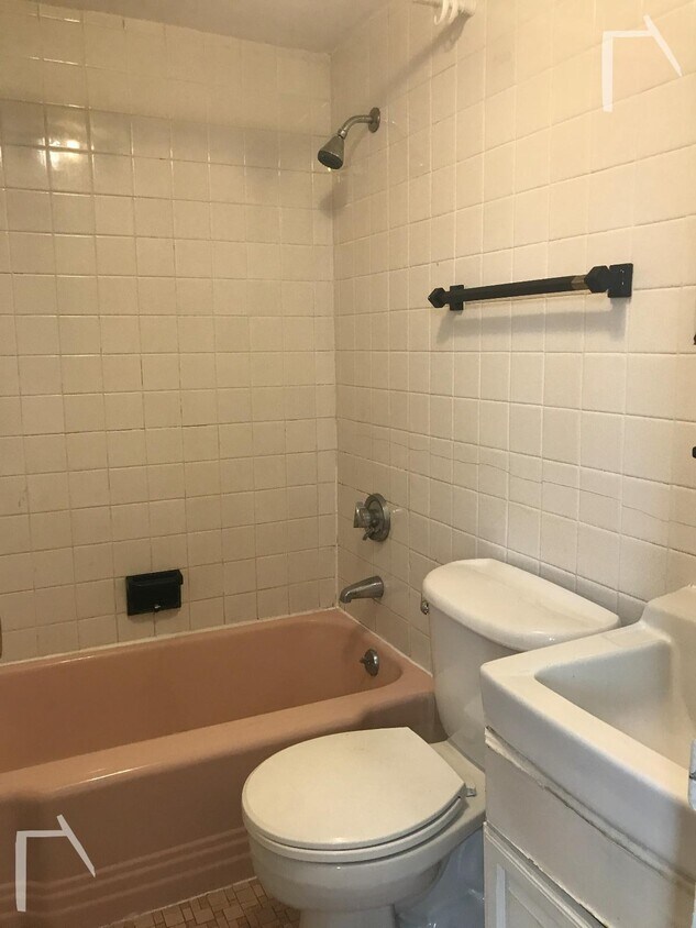 Primary Photo - 155 Brighton Ave