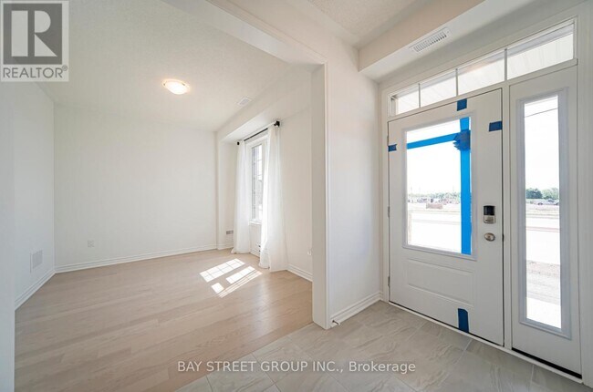 Photo du bâtiment - 1403 William Halton Pkwy