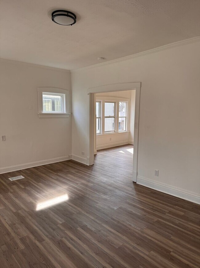 Foto del edificio - 534 S Oakland Ave