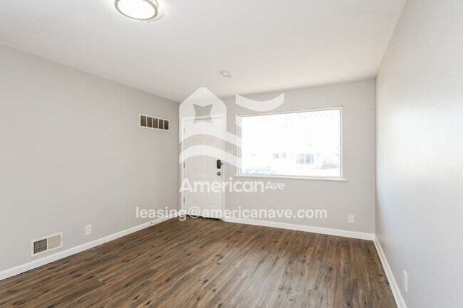 Foto del edificio - 142 Monteith Cir