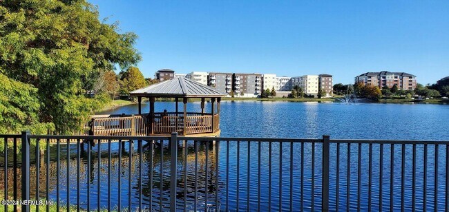 Foto del edificio - 8550 Touchton Rd