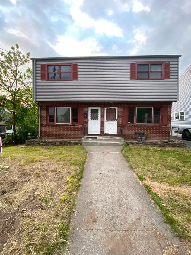 Primary Photo - 92 Arlington St
