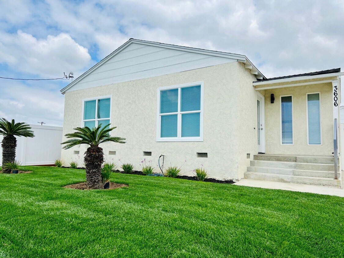 Primary Photo - 3606 Golden Ave