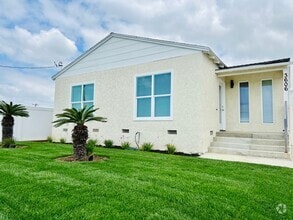 Building Photo - 3606 Golden Ave