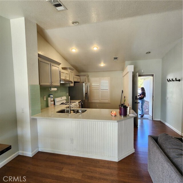 Foto del edificio - 3754 Avondale St