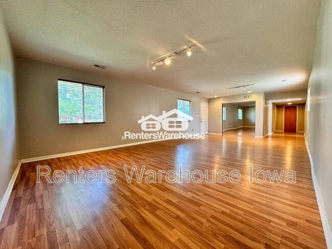 Building Photo - 4720 NW 51st St