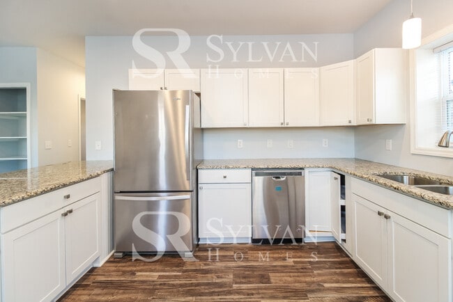 Building Photo - Adorable 3 bedroom home awaits you!