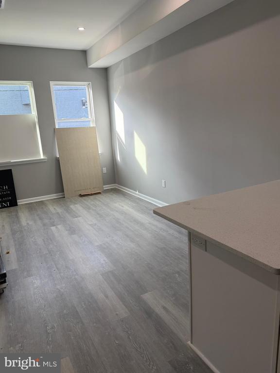 Building Photo - 765 N 39th St