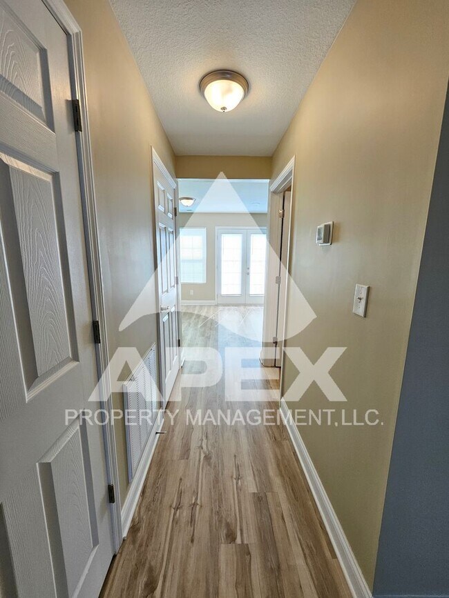 Foto del edificio - AVALON TOWNHOMES – LIKE NEW - 2 Bd/2.5 Ba Townhome off Topside Road with convenient access to Mar...
