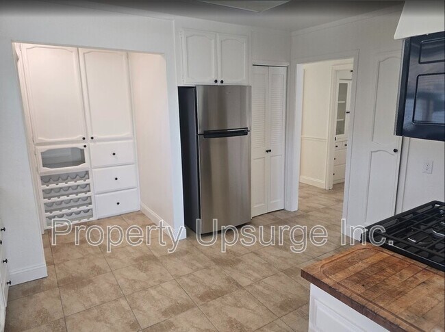 Foto del edificio - 619 W 15th St