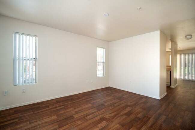 Building Photo - Steeple Chase