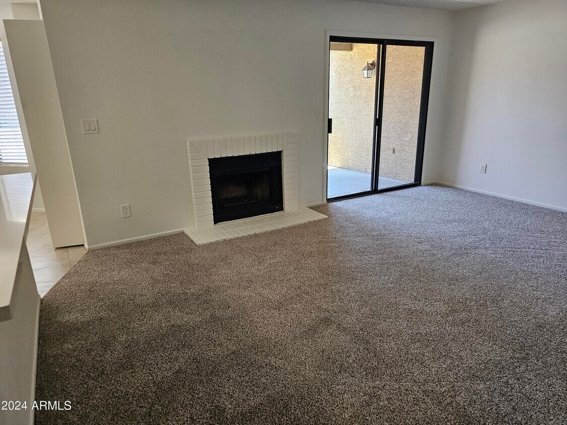 Primary Photo - 5236 W Peoria Ave