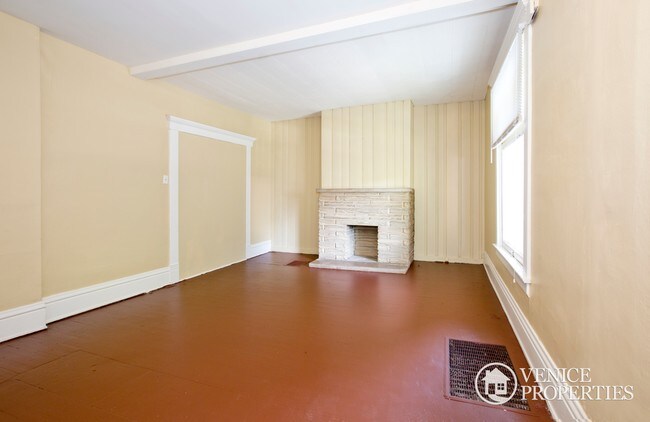 Foto del edificio - 242 E Patterson Ave