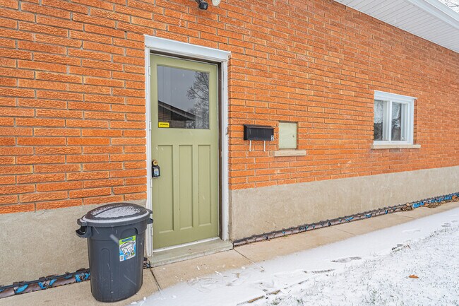 Photo du bâtiment - 7 Martha Ct