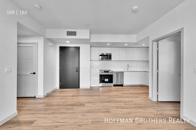 Foto del edificio - 1240 Magnolia Ave