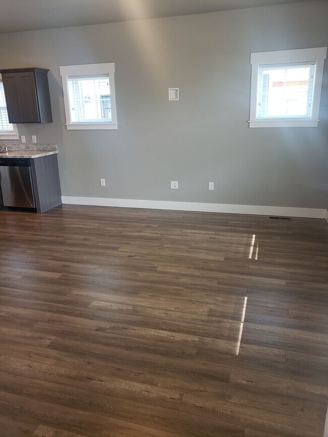 Building Photo - Beautiful 3 bed home in Annafeld