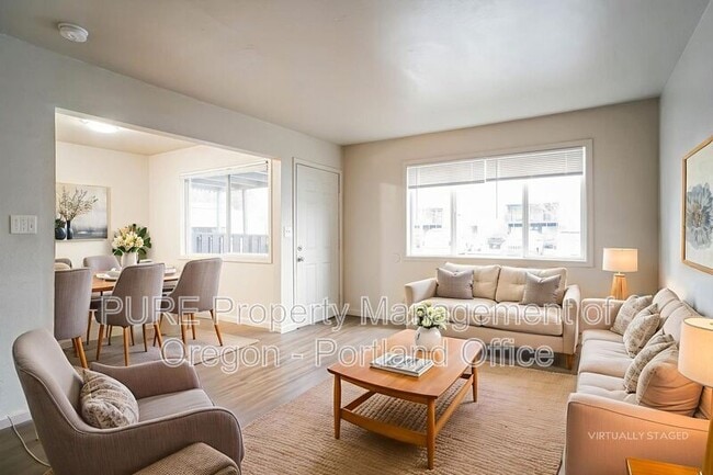 Building Photo - 760 Plymouth Dr NE