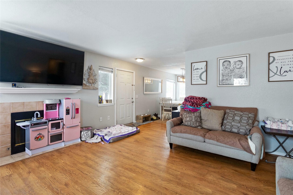 Foto principal - 105 Garden Dr