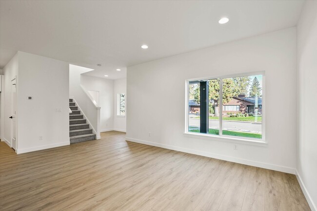 Foto del edificio - 6205 E 13th Ave