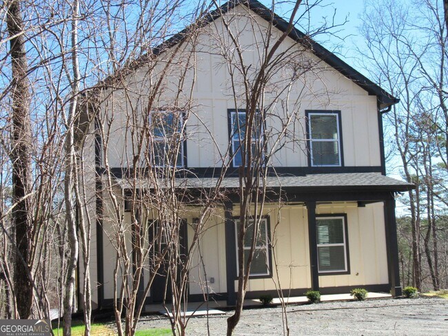 Foto del edificio - 745 Old Kerns Rd