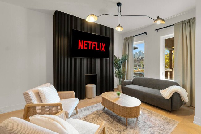 Building Photo - 24 Denison Square