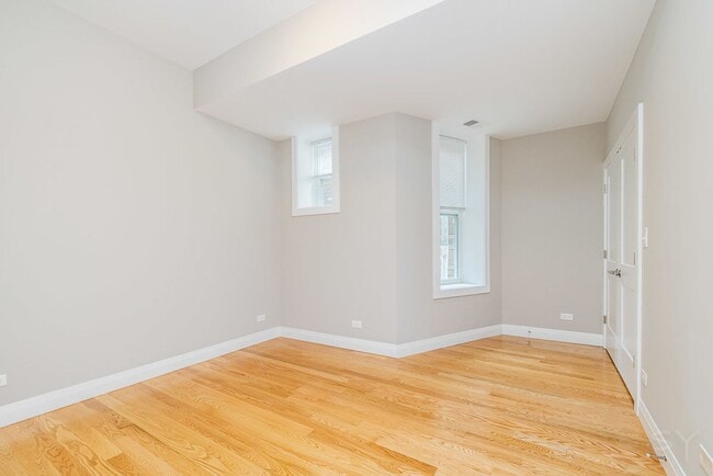 Building Photo - 2123 S Fairfield