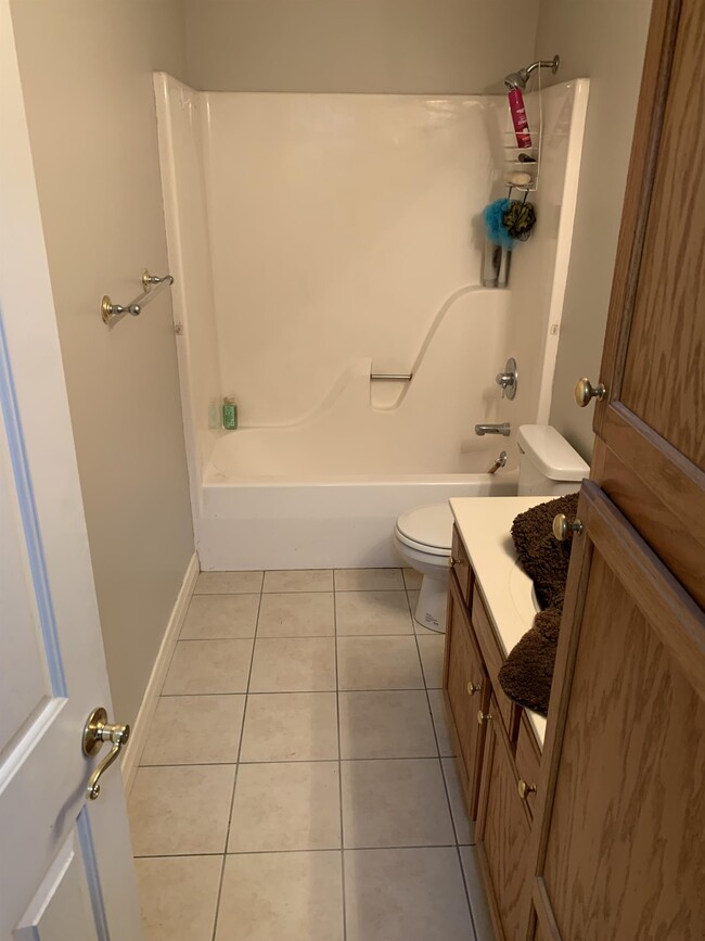 Building Photo - 7864 Andee Ln