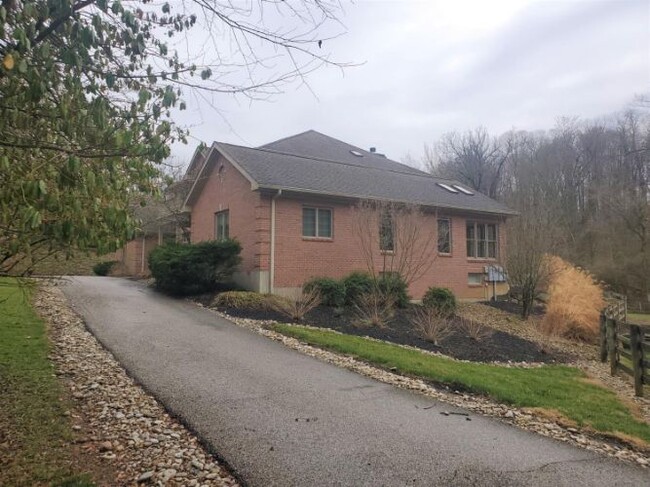Building Photo - 7321 Clough Pike