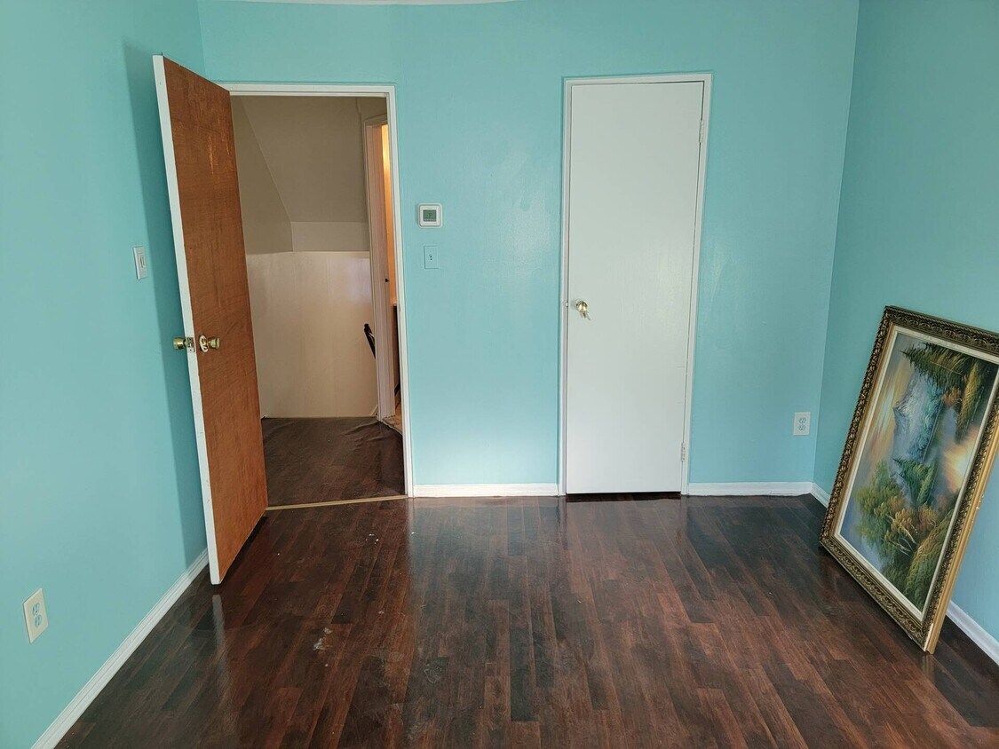 Building Photo - 1280 Bergen Ave