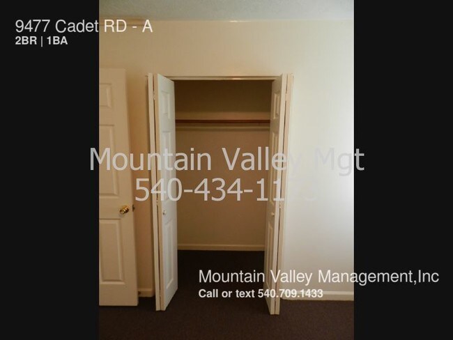 Foto del edificio - 9477 Cadet Rd
