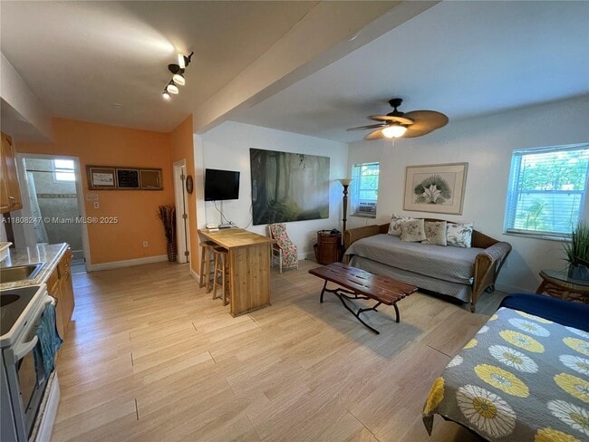 Foto del edificio - 769 NW 10th St