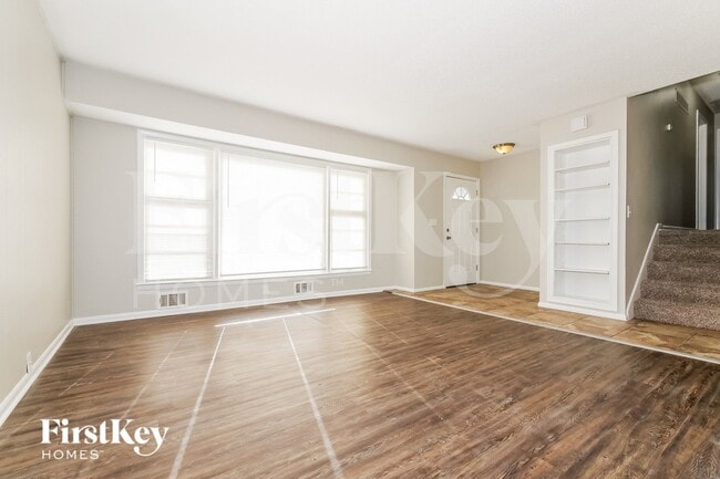 Foto del edificio - 9404 White Ave