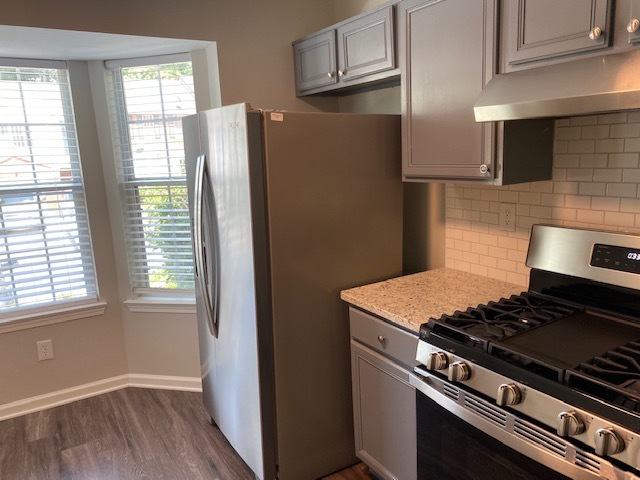 Foto del edificio - 3014 Majestic Park Ct