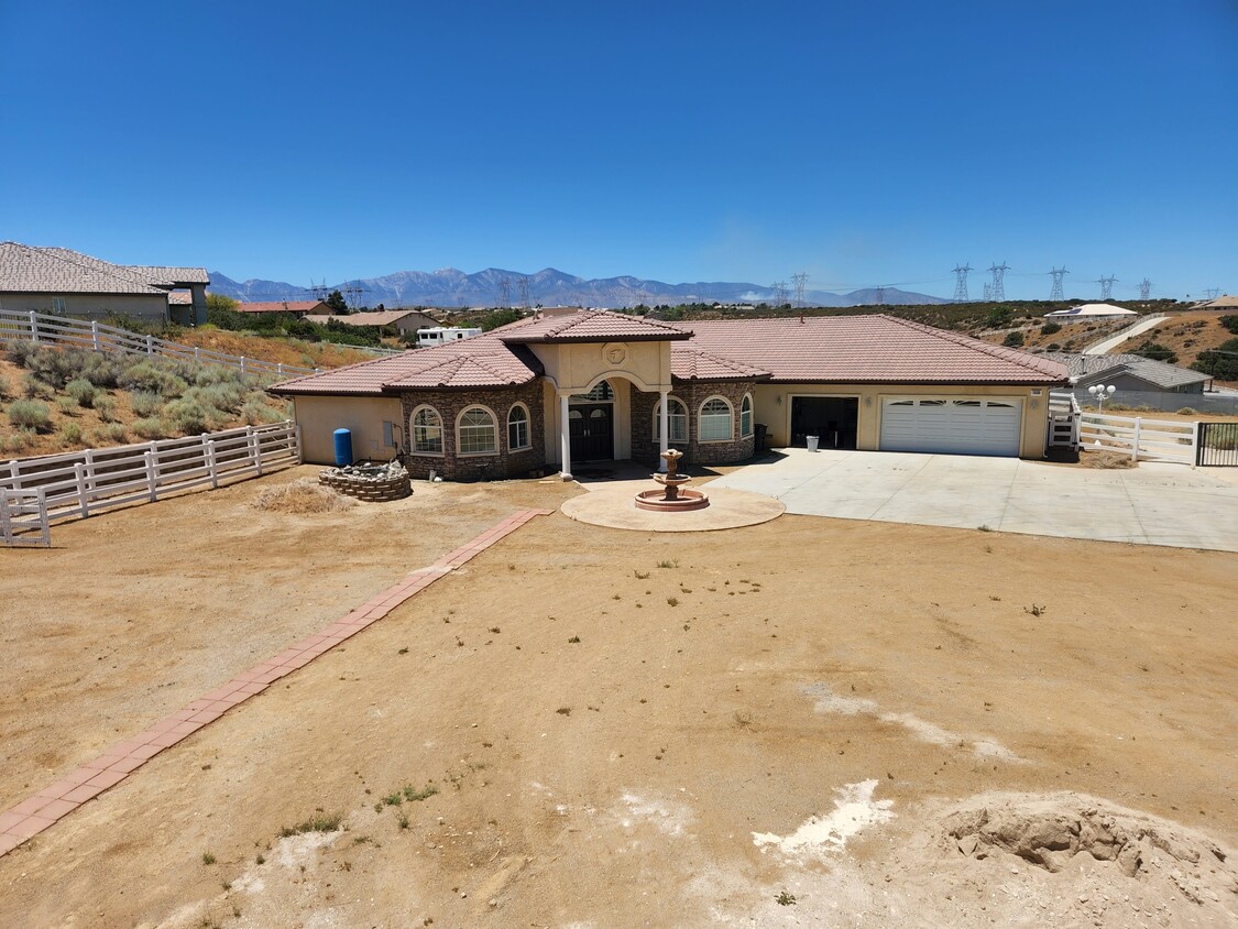 Primary Photo - 7033 Joshua Rd