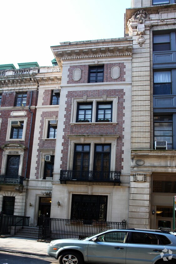 Foto del edificio - 52 W 74th St
