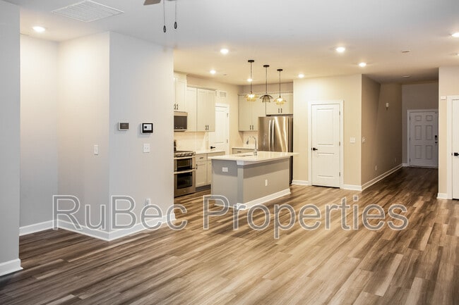 Foto del edificio - 2006 Red Ash Dr