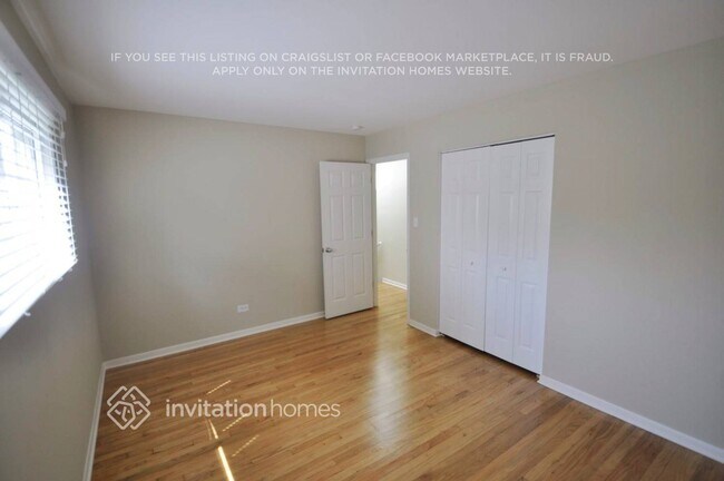 Foto del edificio - 1694 Clifford St